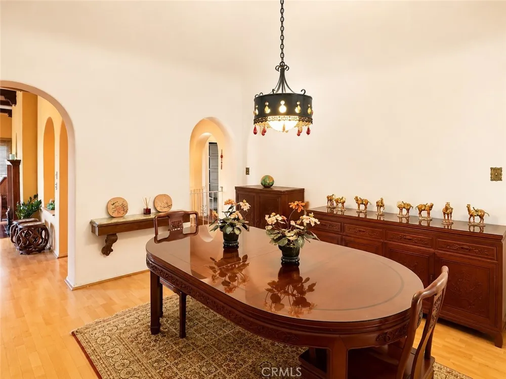 142 Stockbridge Alhambra, CA 91801