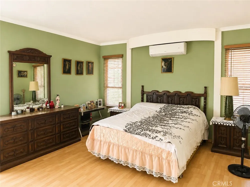 142 Stockbridge Alhambra, CA 91801