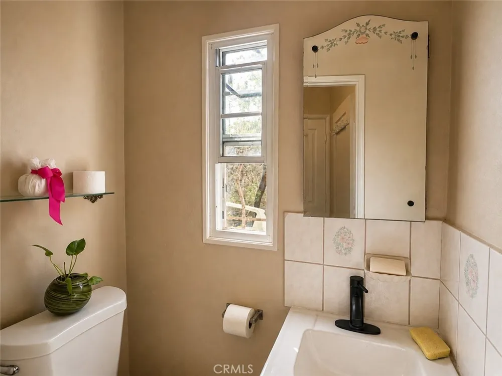 142 Stockbridge Alhambra, CA 91801