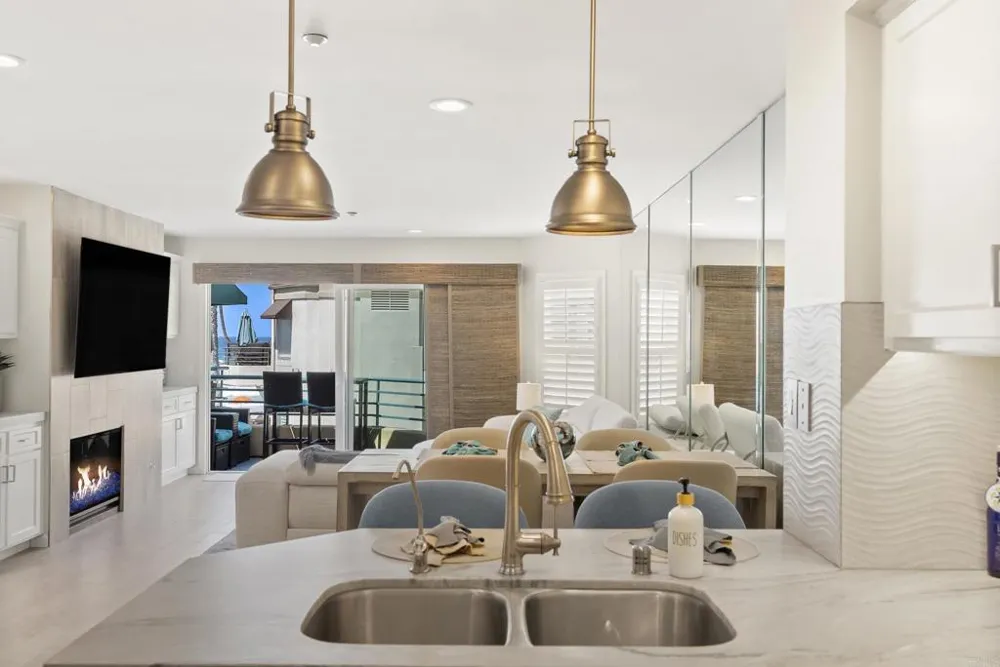 400 The Strand #4 Oceanside, CA 92054