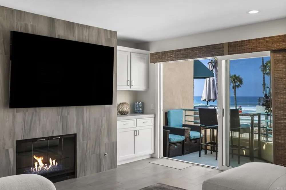 400 The Strand #4 Oceanside, CA 92054