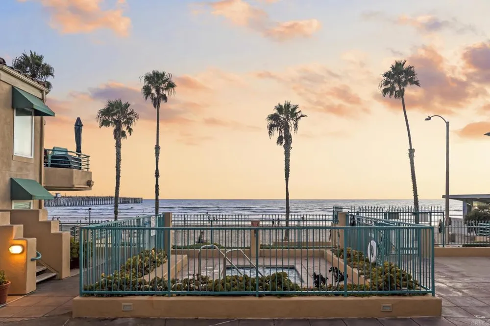 400 The Strand #4 Oceanside, CA 92054