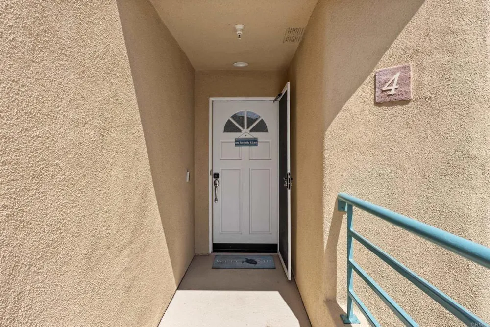 400 The Strand #4 Oceanside, CA 92054