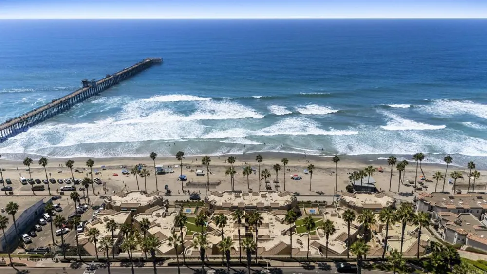 400 The Strand #4 Oceanside, CA 92054
