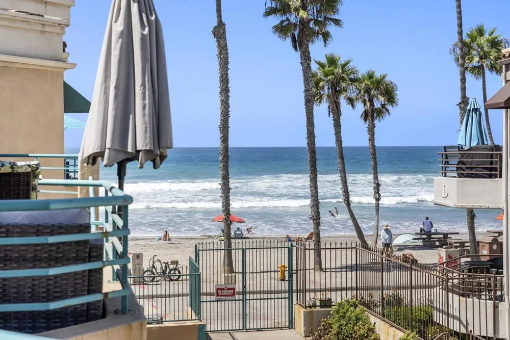 400 The Strand #4 Oceanside, CA 92054