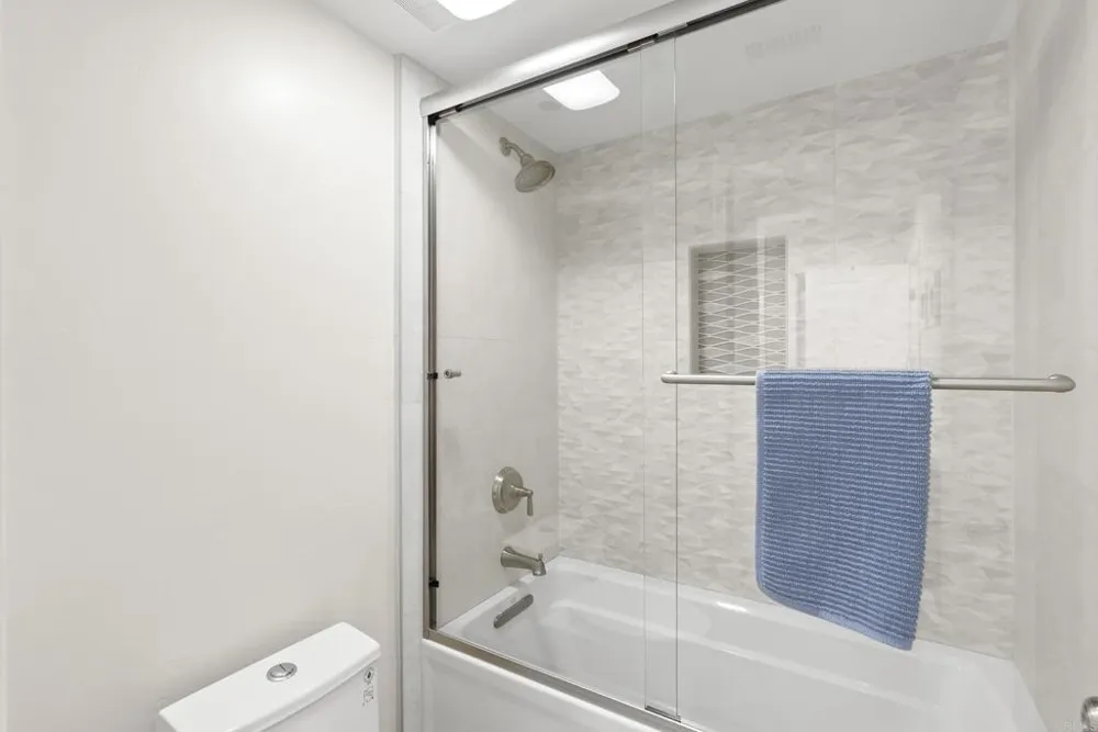 400 The Strand #4 Oceanside, CA 92054