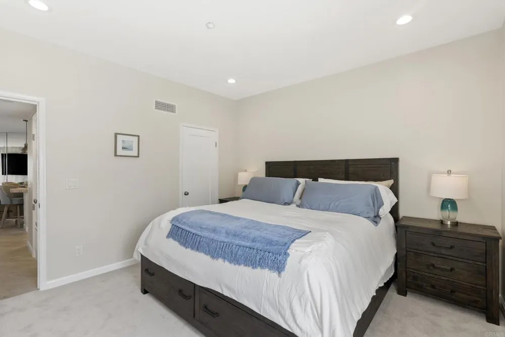 400 The Strand #4 Oceanside, CA 92054