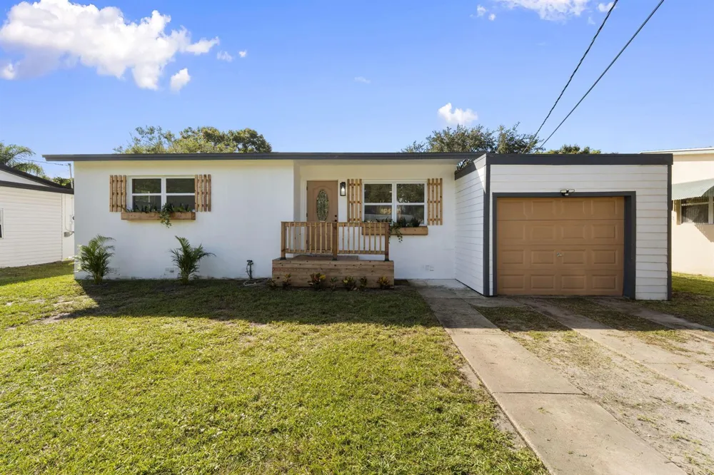 1107 Jasmine Avenue Fort Pierce, FL 34982