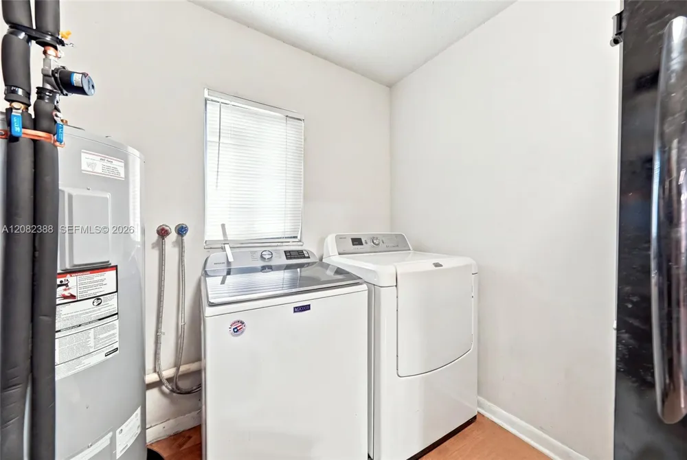 8656 SW 50th St Cooper City, FL 33328
