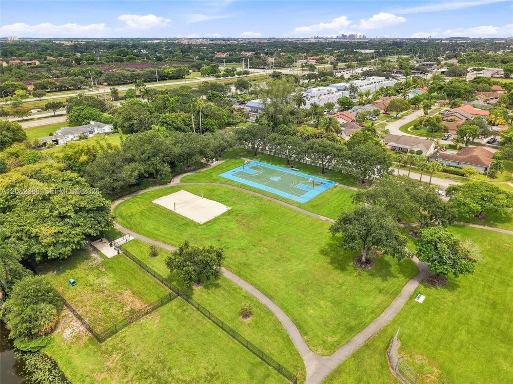 8656 SW 50th St Cooper City, FL 33328