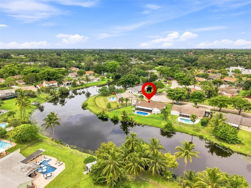 8656 SW 50th St Cooper City, FL 33328