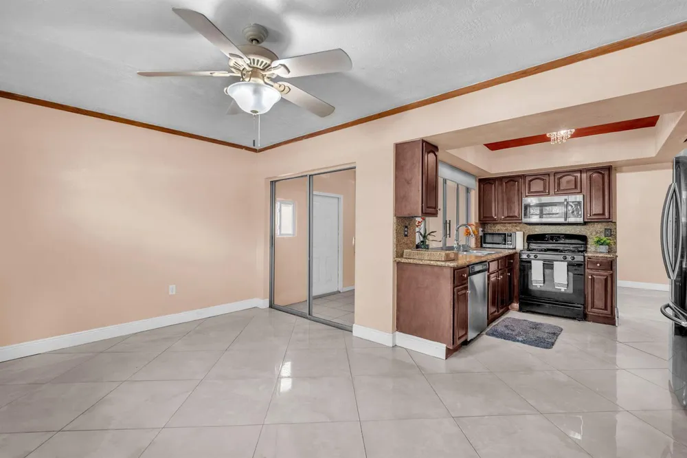 7399 NW 20TH COURT Sunrise, FL 33313