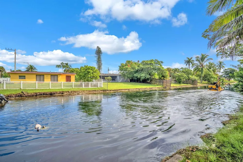 7399 NW 20TH COURT Sunrise, FL 33313