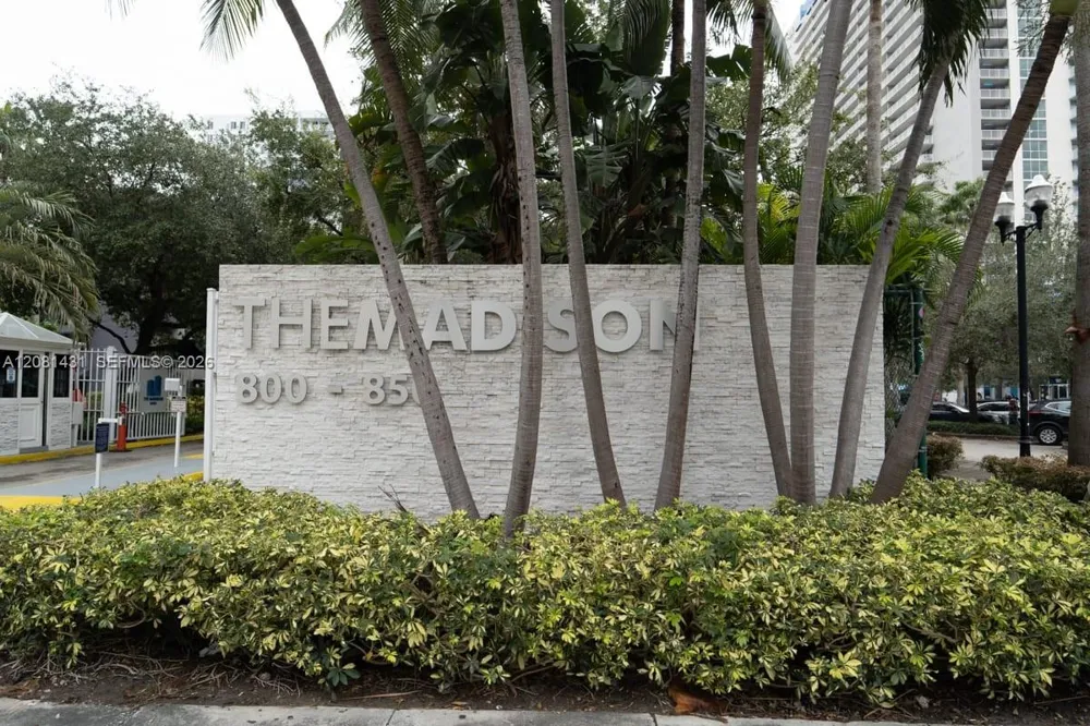 800 Miami Ave #E1602 Miami, FL 33136