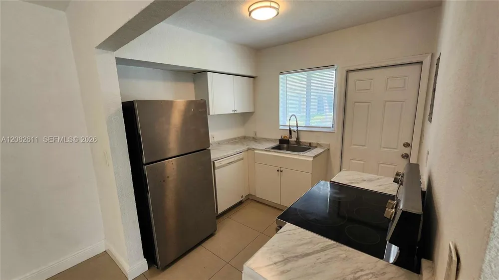 9770 E Bay Harbor Dr #6S Bay Harbor Islands, FL 33154