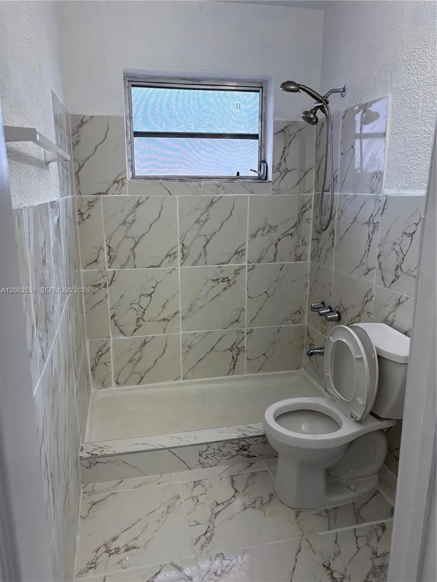 1125 SE 9th Ave #4 Hialeah, FL 33010