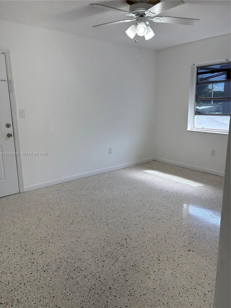 1125 SE 9th Ave #4 Hialeah, FL 33010