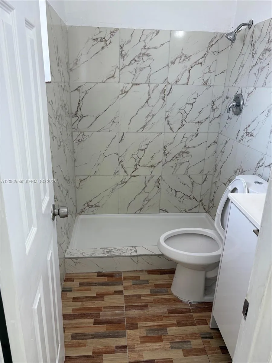 1125 SE 9th Ave #4 Hialeah, FL 33010