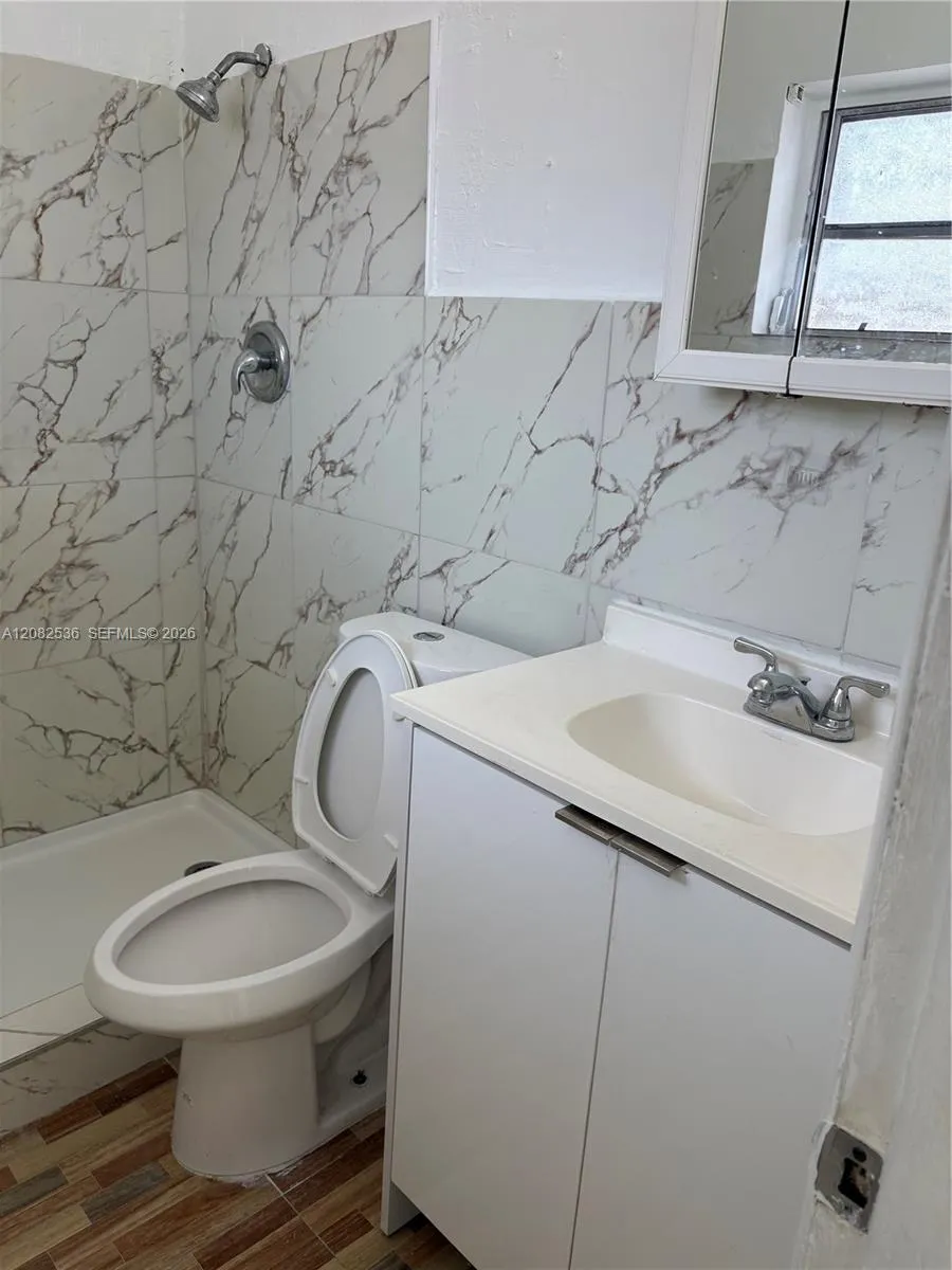 1125 SE 9th Ave #4 Hialeah, FL 33010