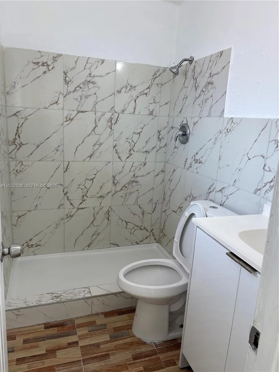 1125 SE 9th Ave #4 Hialeah, FL 33010