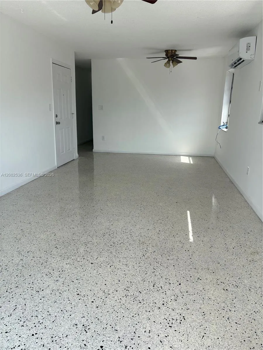 1125 SE 9th Ave #4 Hialeah, FL 33010