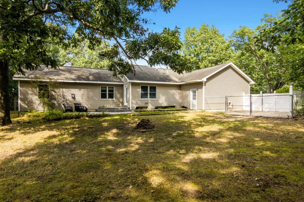11777 Many Oaks Drive Grant Township, MI 49643
