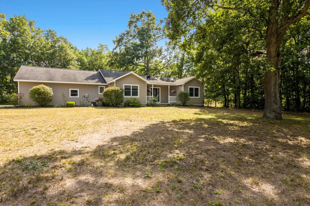 11777 Many Oaks Drive Grant Township, MI 49643