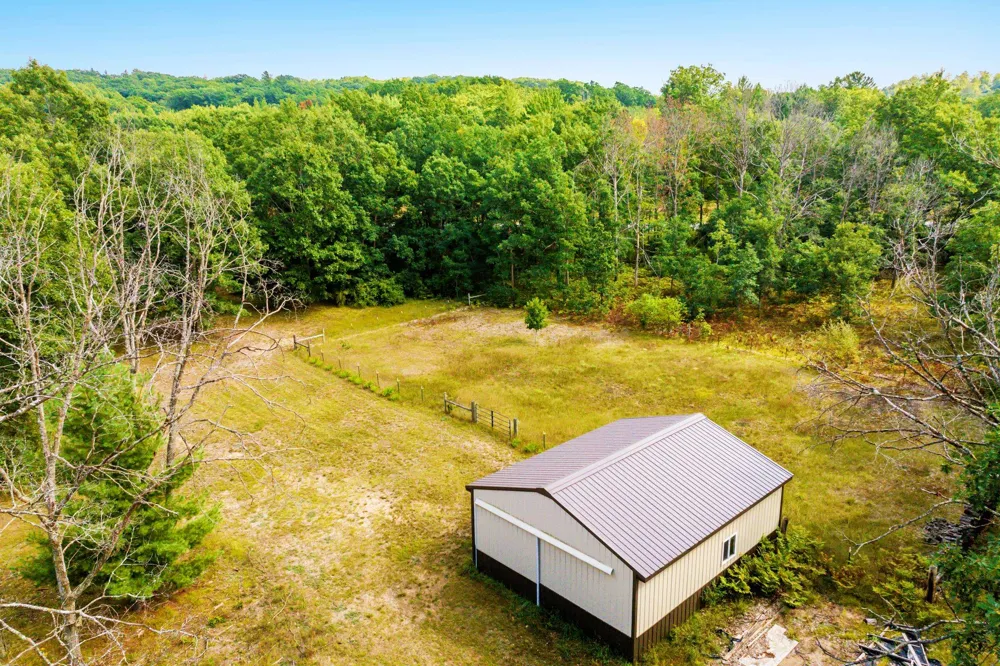 11777 Many Oaks Drive Grant Township, MI 49643