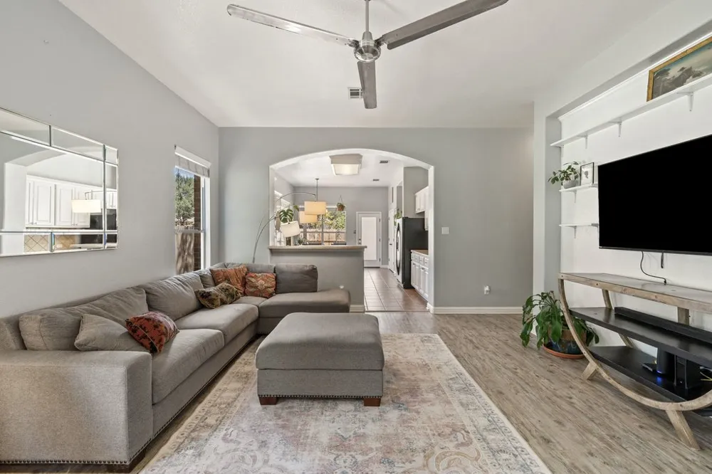 10336 Channel Island Drive Austin, TX 78747