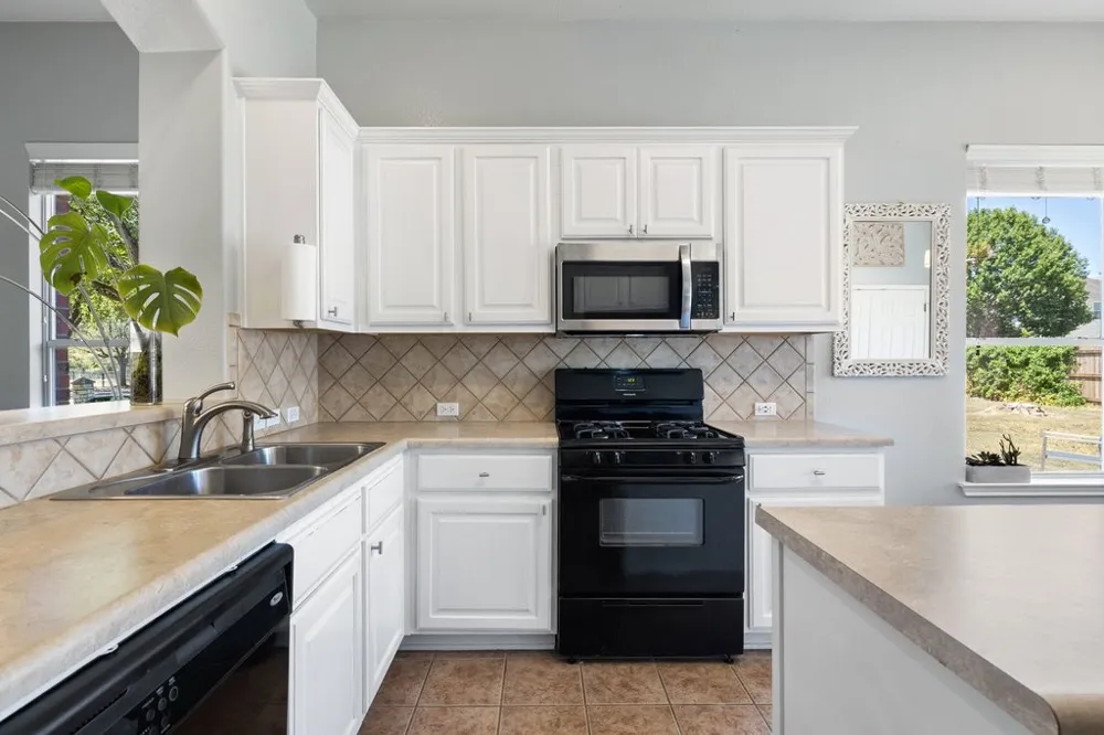10336 Channel Island Drive Austin, TX 78747