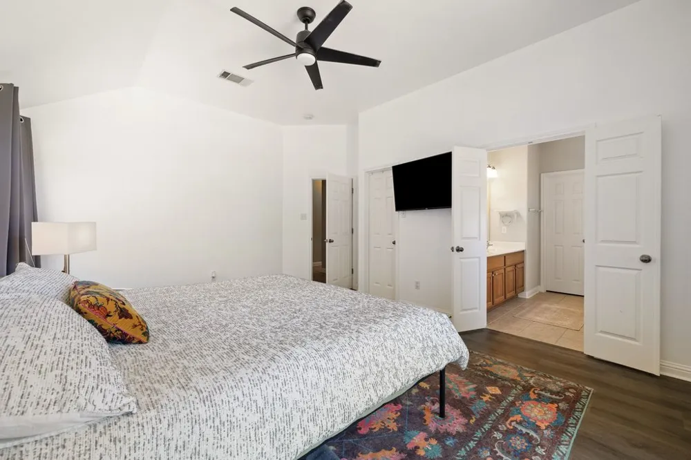 10336 Channel Island Drive Austin, TX 78747