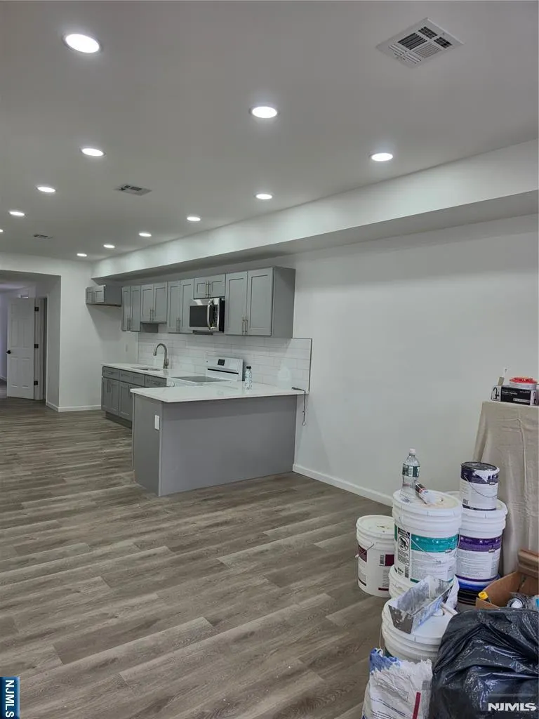 232 Harrison Avenue Harrison, NJ 07029