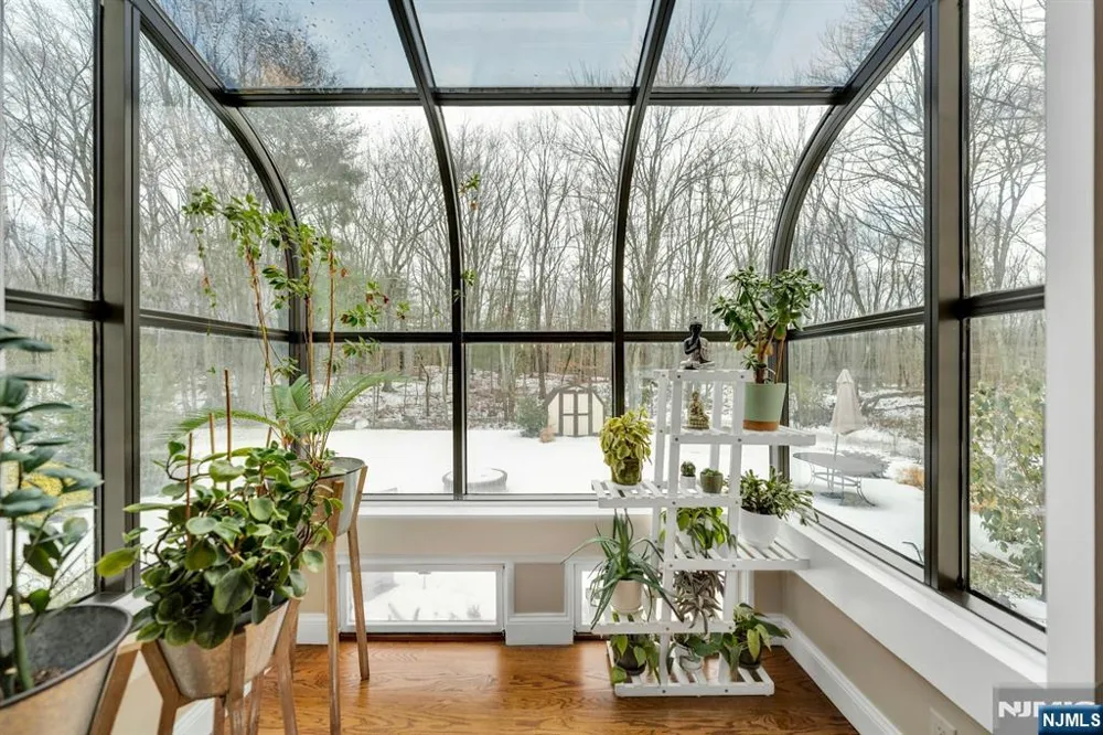 359 Hillview Terrace Franklin Lakes, NJ 07417