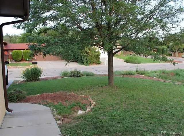 2 Bitterweed Court Pueblo, CO 81001