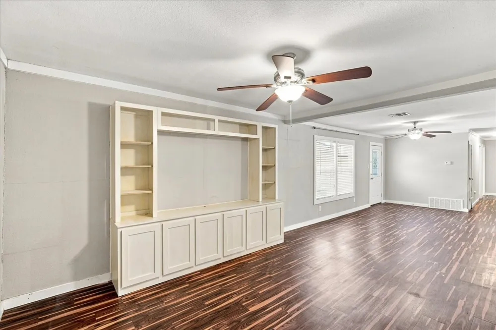 544 Dison Drive Robinson, TX 76706