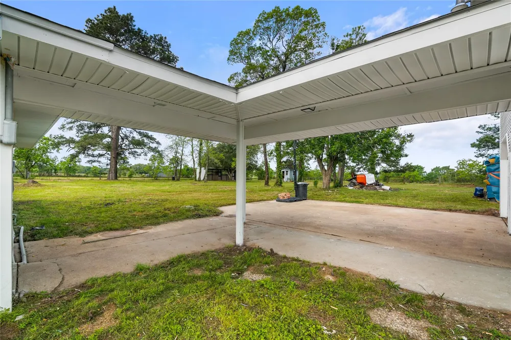 36622 Tompkins Road Hempstead, TX 77445