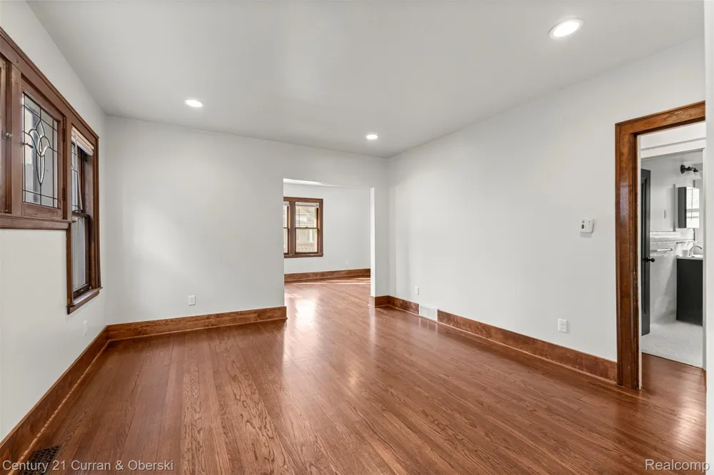 8804 Mason Place Place Detroit City, MI 48209