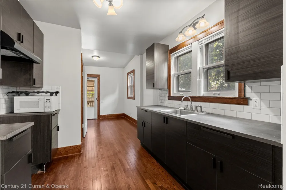 8804 Mason Place Place Detroit City, MI 48209