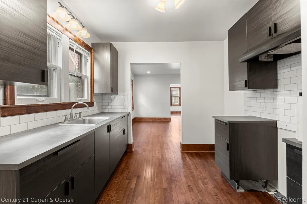 8804 Mason Place Place Detroit City, MI 48209