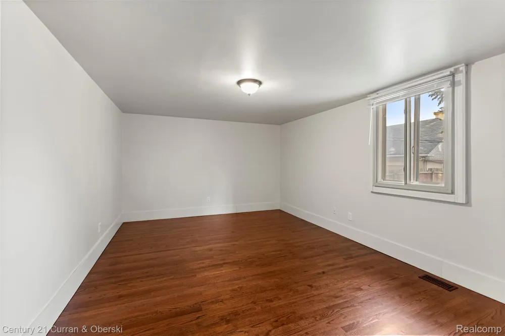 8804 Mason Place Place Detroit City, MI 48209