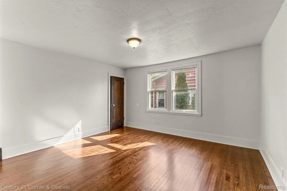 8804 Mason Place Place Detroit City, MI 48209