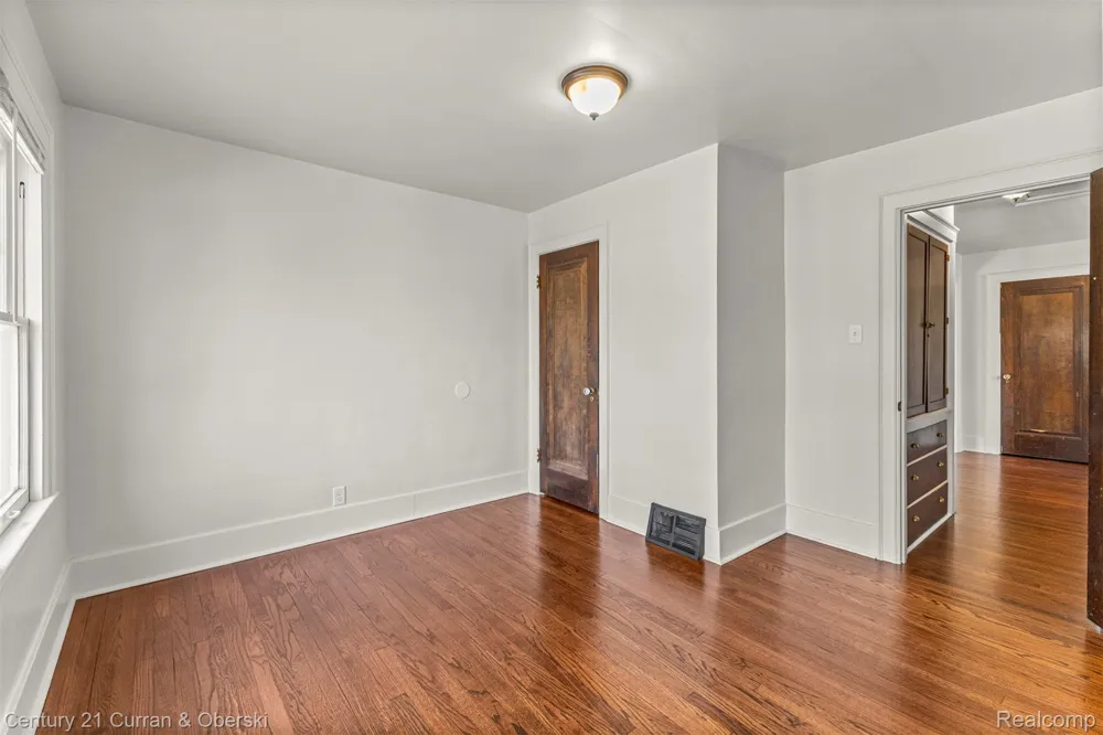 8804 Mason Place Place Detroit City, MI 48209