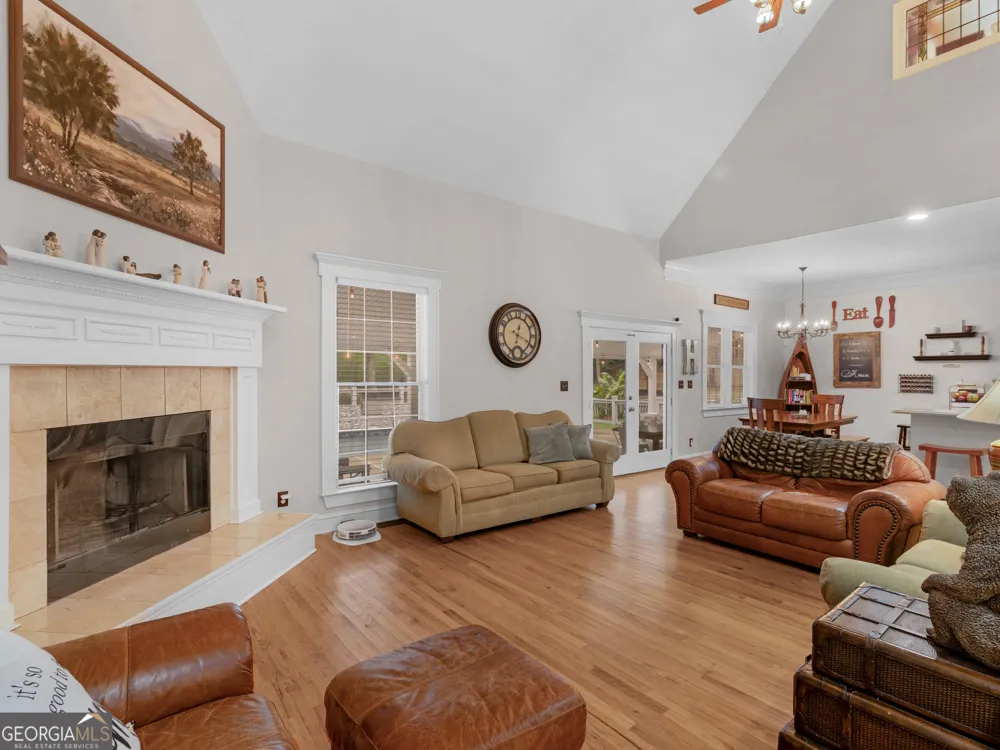 445 Patterson RD Griffin, GA 30223