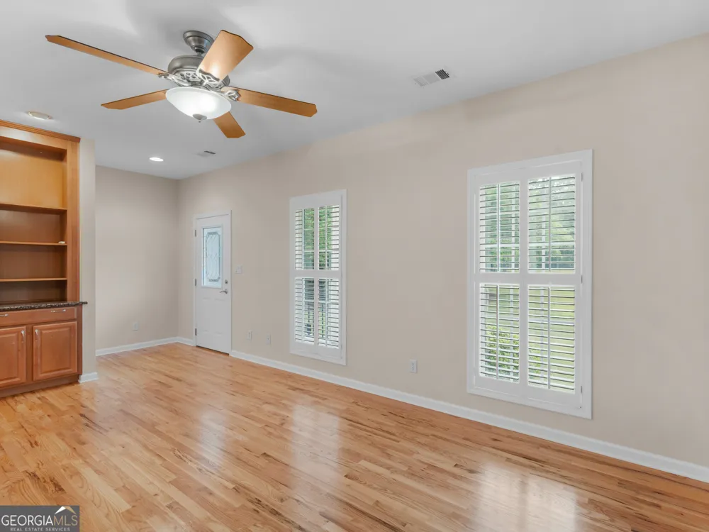 445 Patterson RD Griffin, GA 30223