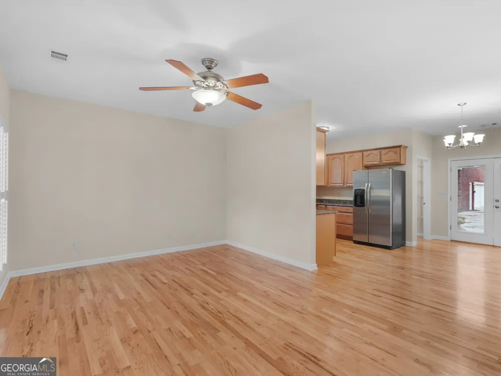 445 Patterson RD Griffin, GA 30223