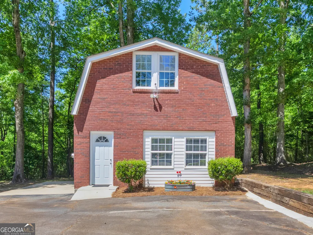 445 Patterson RD Griffin, GA 30223