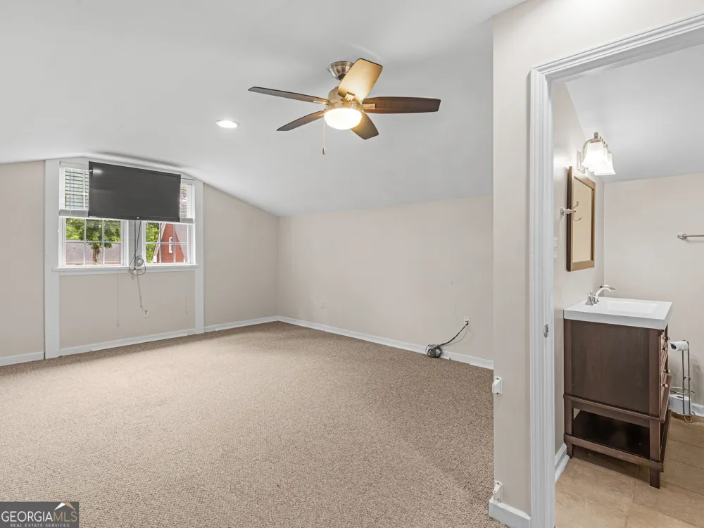 445 Patterson RD Griffin, GA 30223