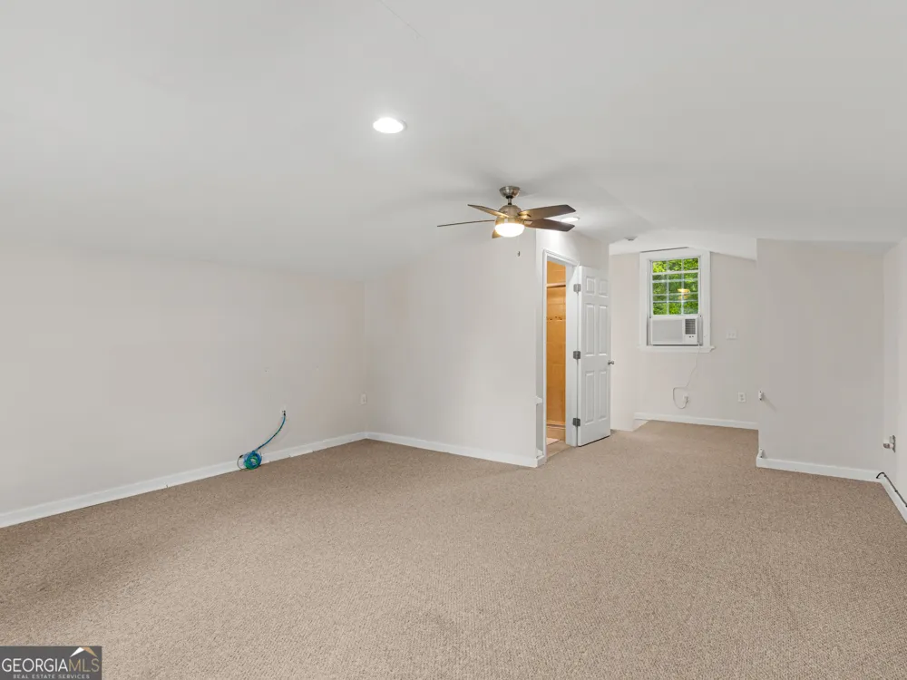 445 Patterson RD Griffin, GA 30223