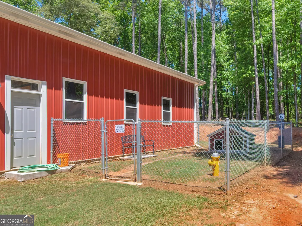445 Patterson RD Griffin, GA 30223