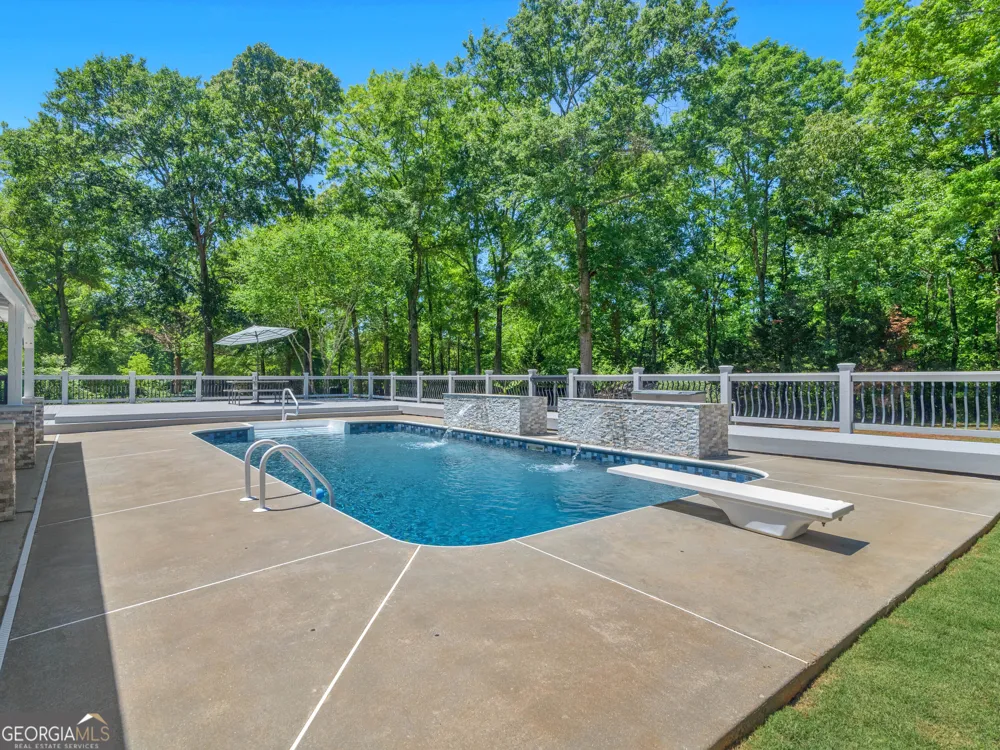445 Patterson RD Griffin, GA 30223